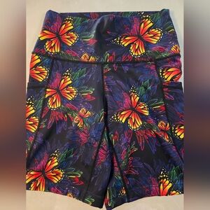 CVG Vibrant Butterfly Print 7in Xsmall Shorts